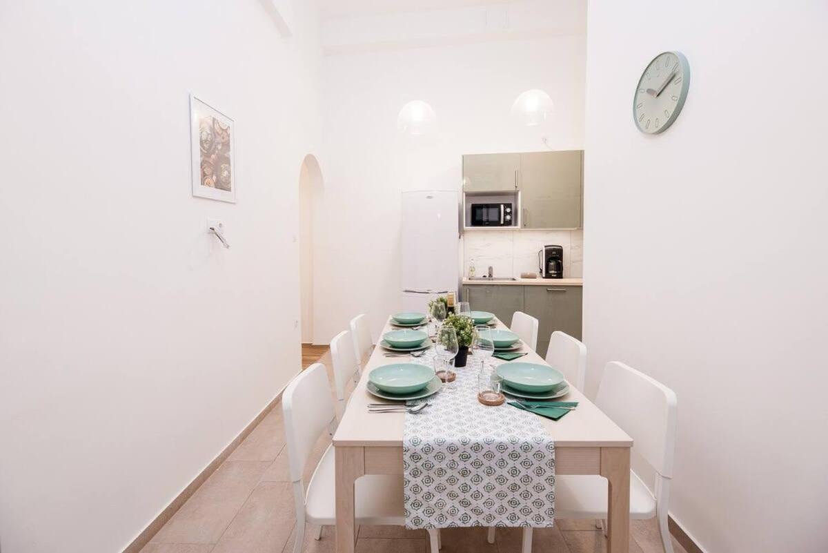 Brand New Central Ac Apartment Budapest Ngoại thất bức ảnh